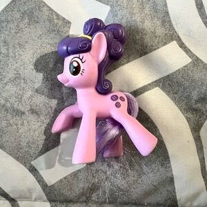 My Little Pony McDonalds Button Belle 2016 Light Pink Purple Hair Pony Brown Eye
